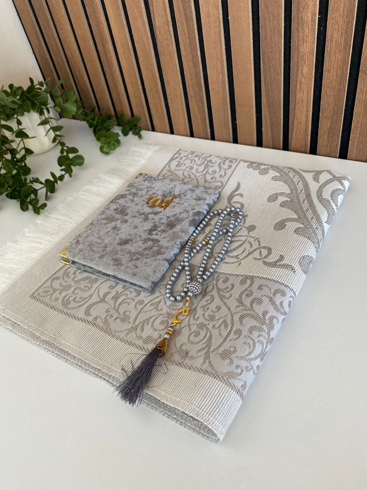 Gri Tafta Hediyelik Set – Çeyizlik ve Özel Gün Hediyesi