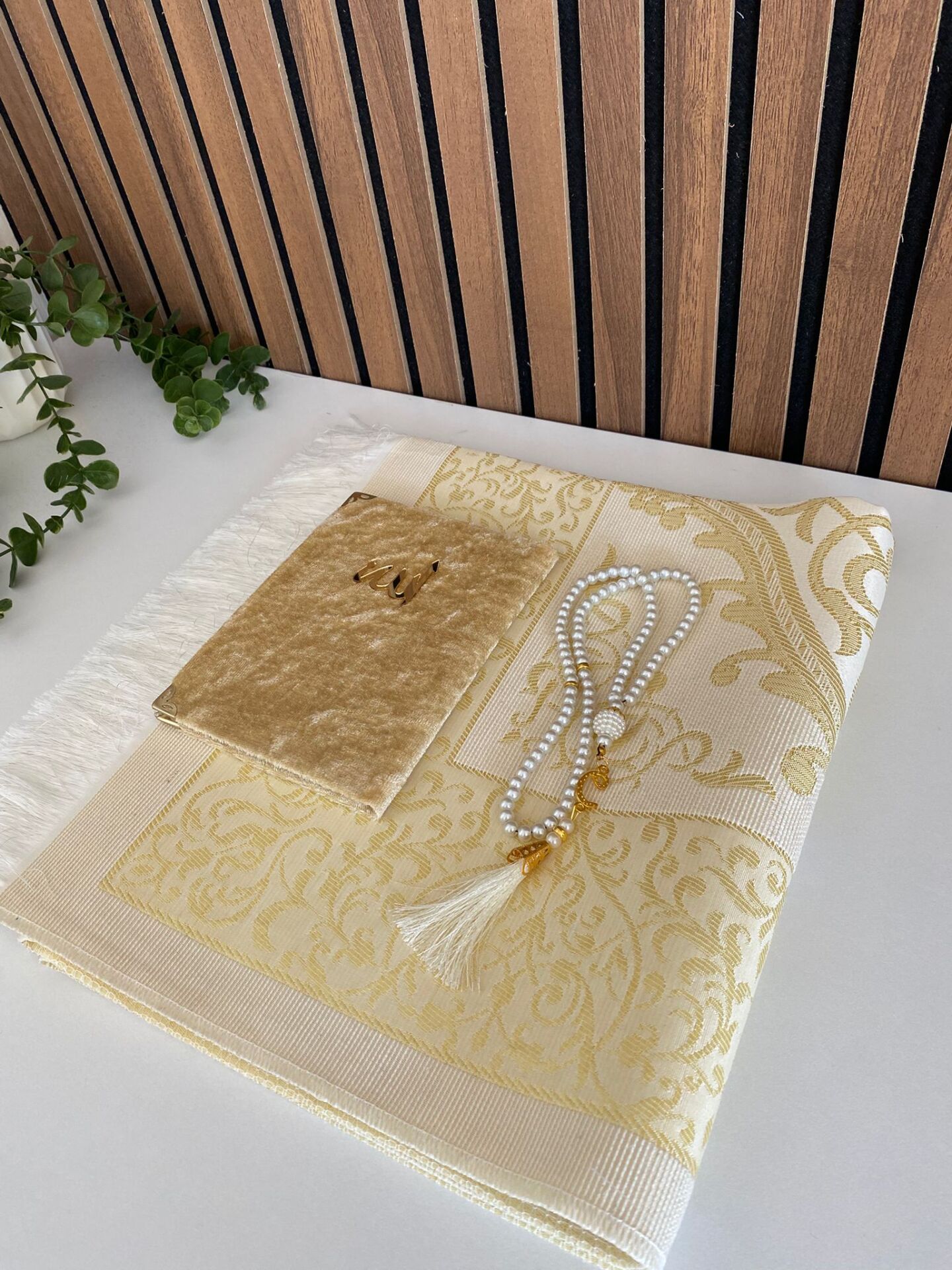 Sarı Tafta Hediyelik Set – Çeyizlik ve Özel Gün Hediyesi