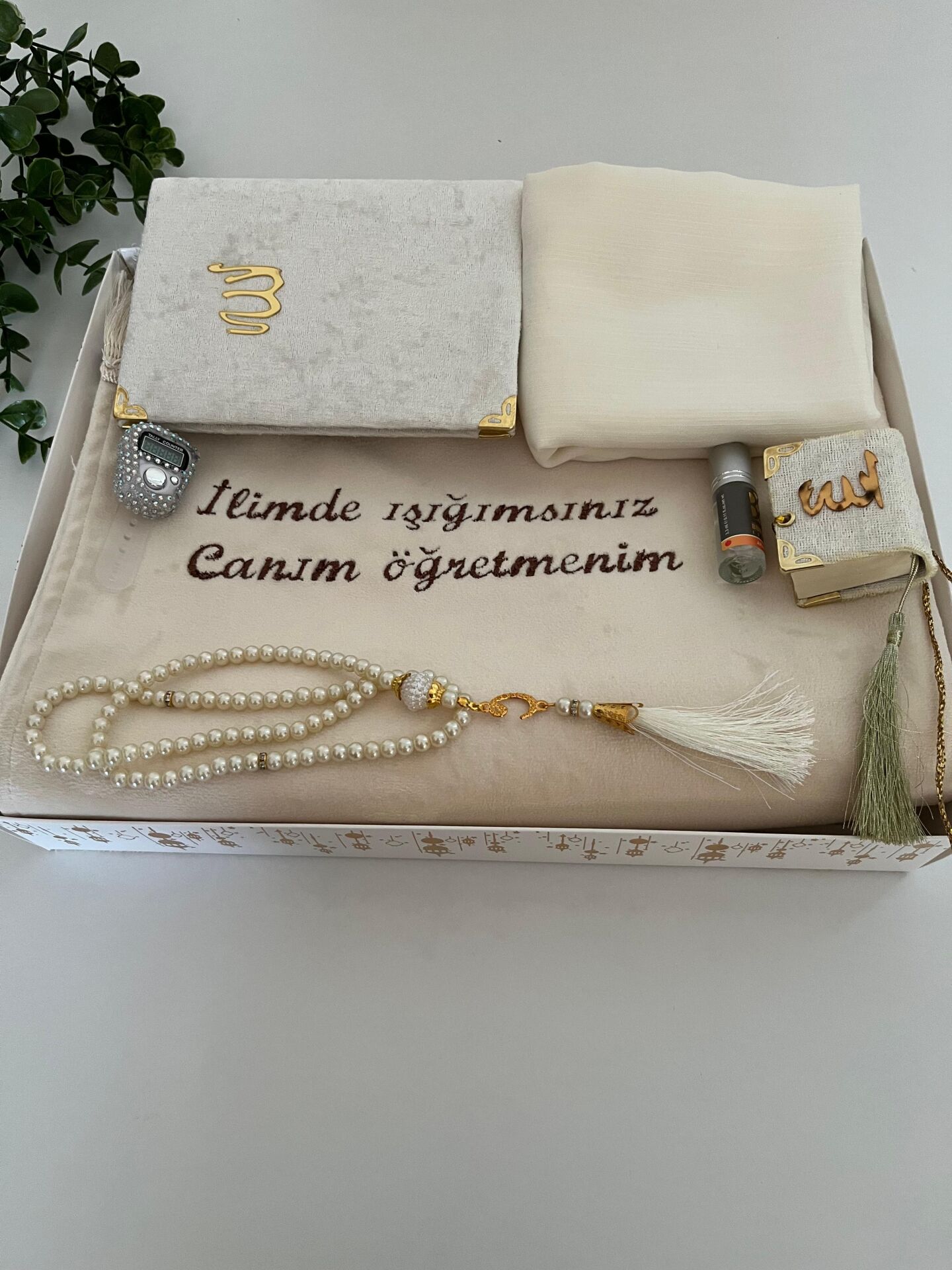 ÖĞRETMENLER GÜNÜ HEDİYELİK SET KREM