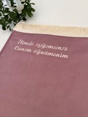 ÖĞRETMENLER GÜNÜ HEDİYELİK SECCADE SETİ PEMBE