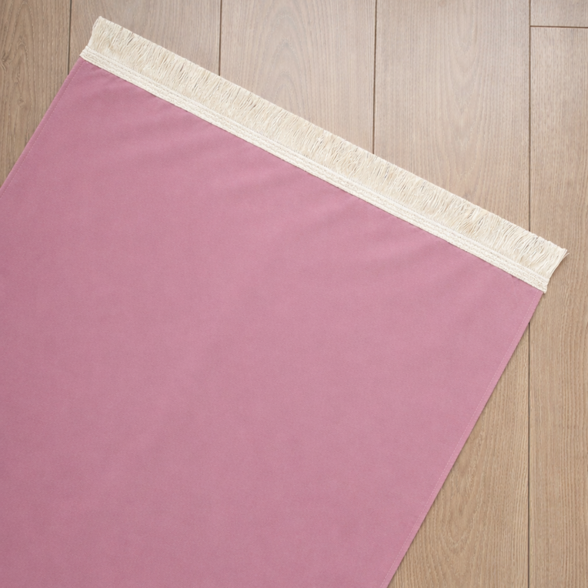 Pembe Kadife Seccade