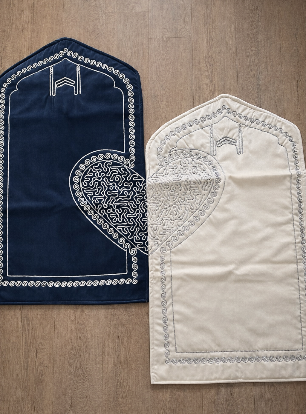 Kalpli Çift Seccadesi